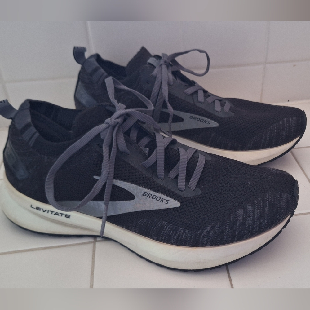 Women's Brooks Levitate 4 Shoes